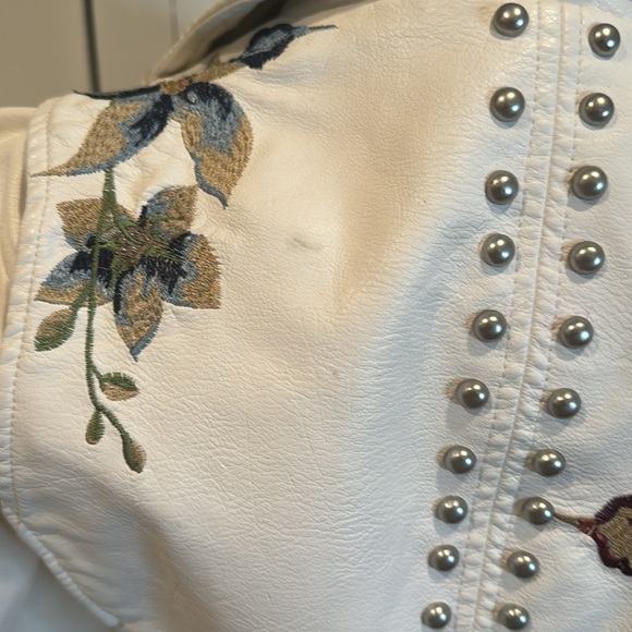 BlankNYC White Floral Studded Leather Jacket - Picture 5 of 6